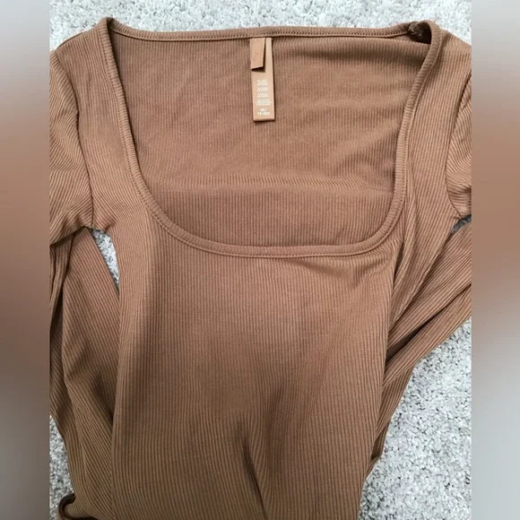 SKIMS Soft Lounge Long Sleeve Dress | Brown/Orange | Size XS - Picture 4 of 7